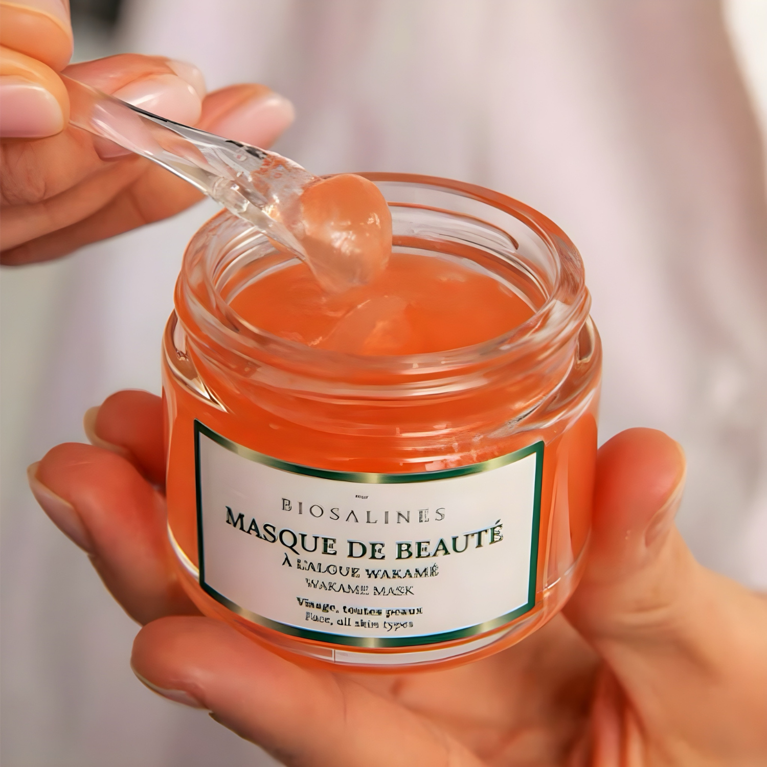 Natural Beauty Mask with Wakame Seaweed